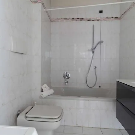 Cavour - Solo Affitti Brevi *